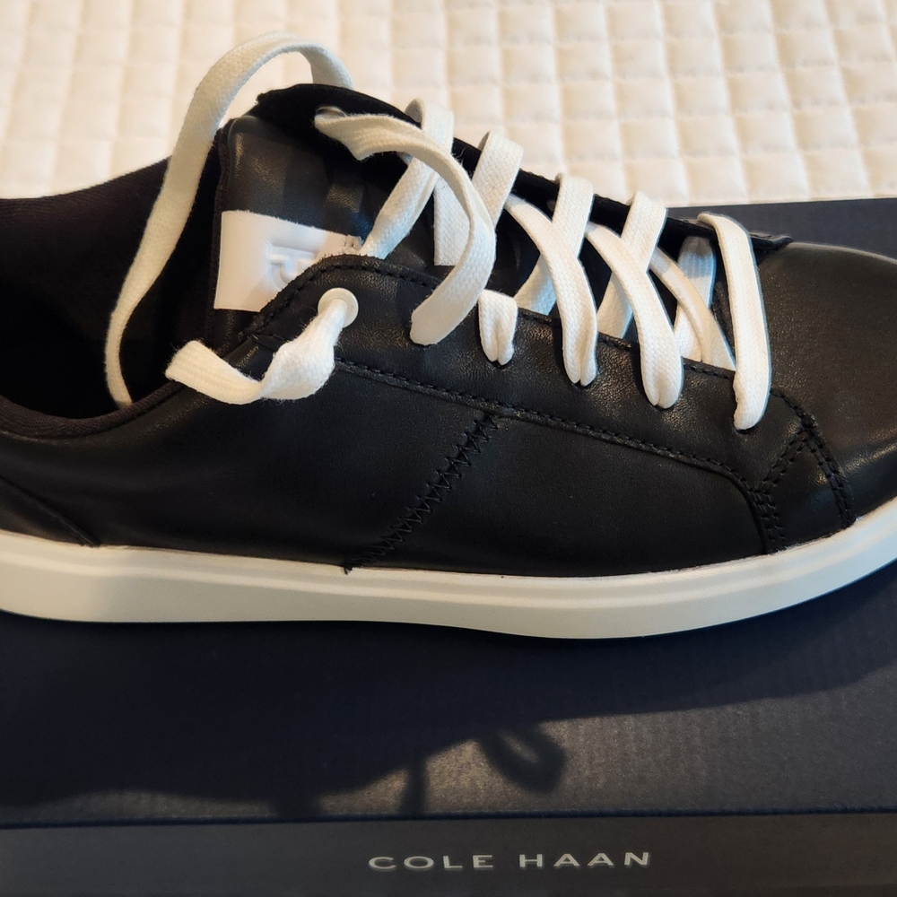 Cole Haan Womens Grand Coaster Sneakers Shoes Size 8.5. Black/white - Picture 4 of 7